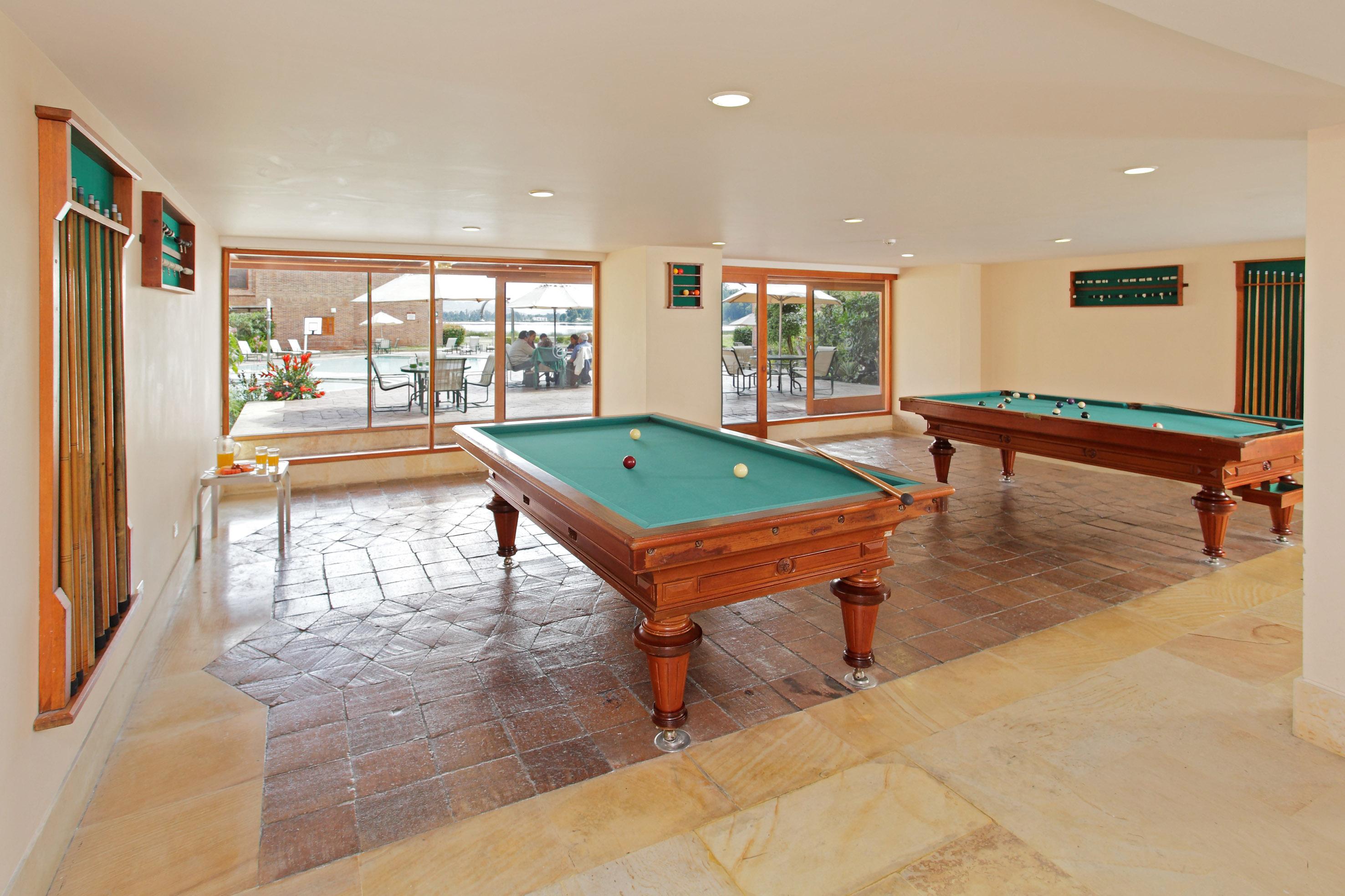 Estelar Paipa Hotel Spa & Y Centro De Convenciones Экстерьер фото Pool tables at the hotel