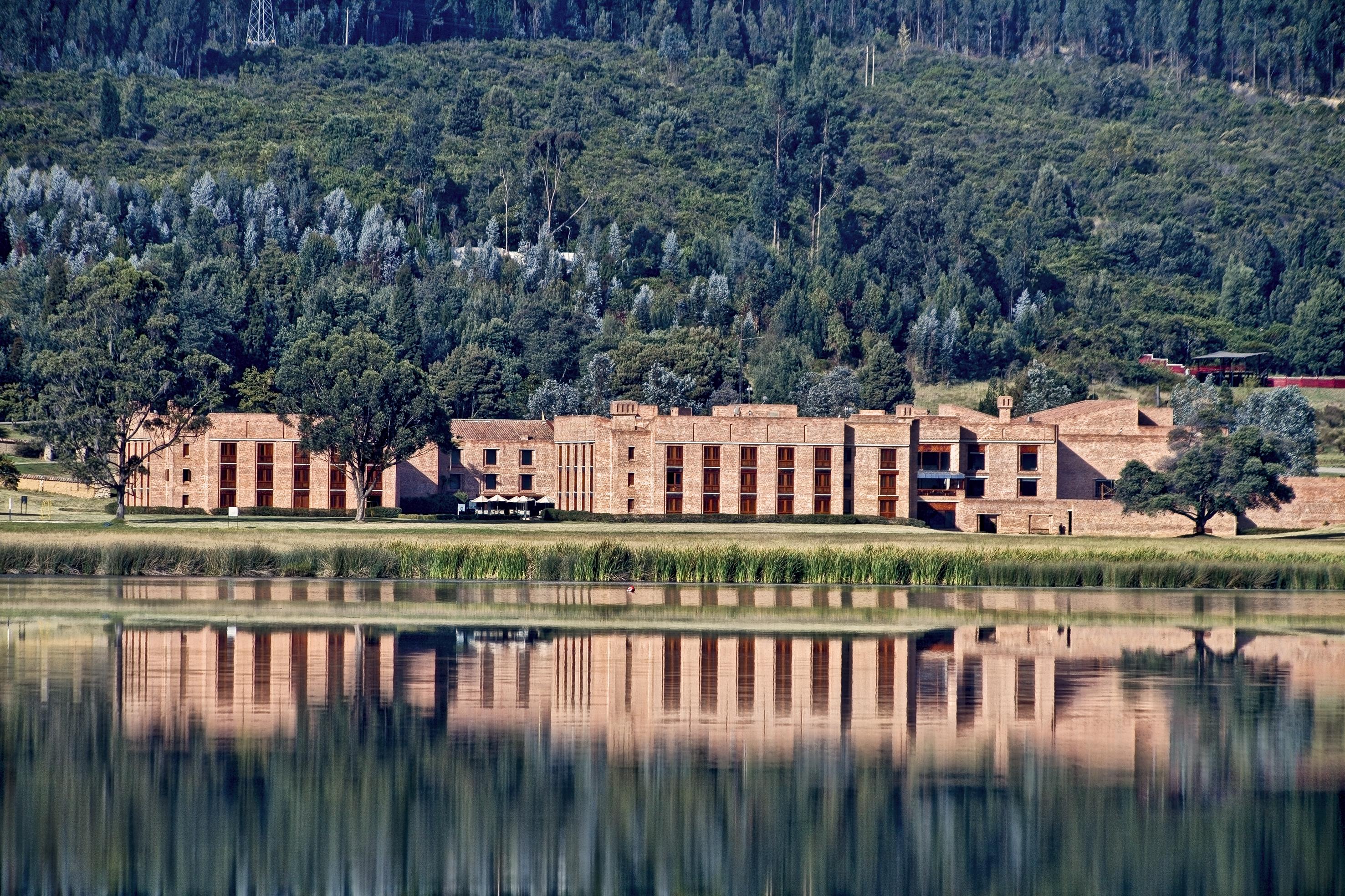 Estelar Paipa Hotel Spa & Y Centro De Convenciones Экстерьер фото The lodge at Lake Tahoe