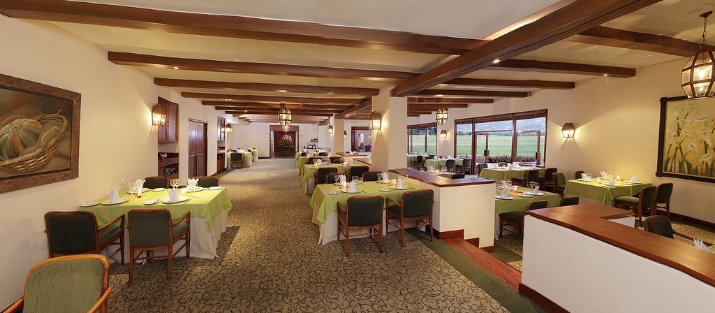 Estelar Paipa Hotel Spa & Y Centro De Convenciones Экстерьер фото The restaurant at the clubhouse